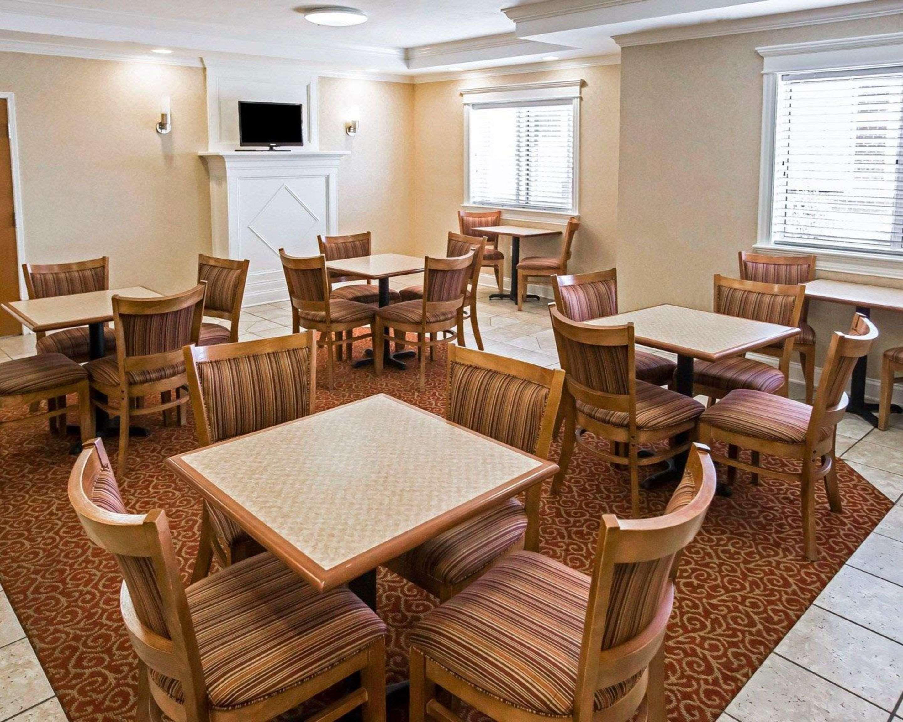 Comfort Inn Hebron-Lowell Area Dinwiddie Экстерьер фото