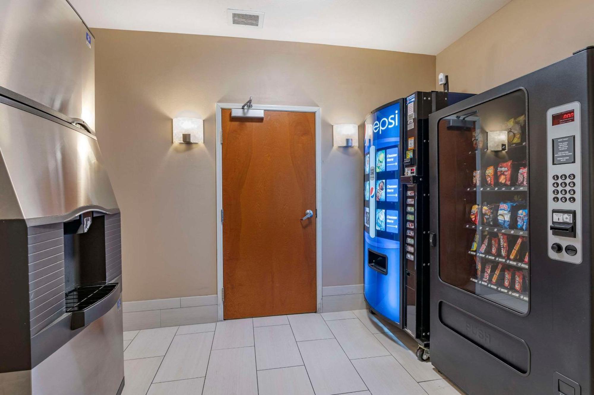 Comfort Inn Hebron-Lowell Area Dinwiddie Экстерьер фото
